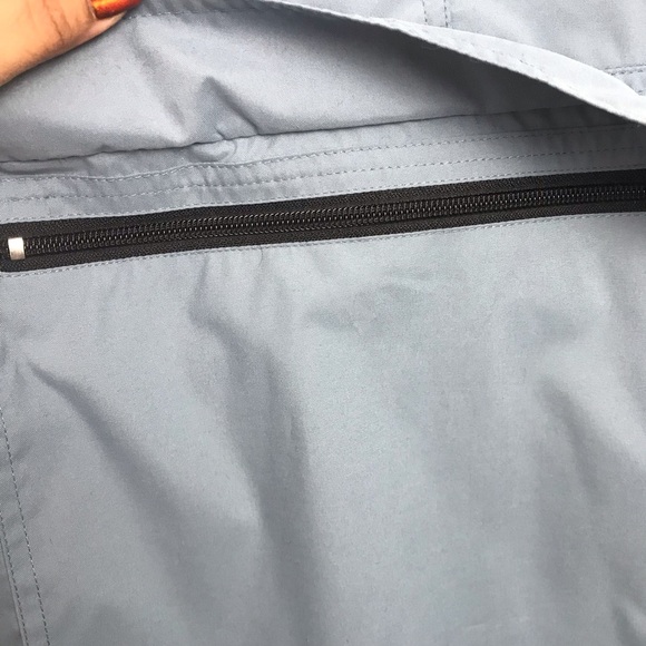 Gap Windbreaker Hooded  men’s size L.            Ñ - Picture 7 of 8